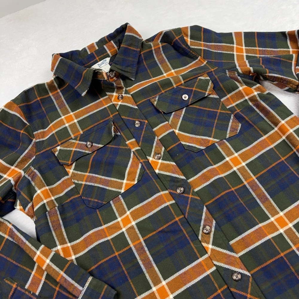 Duluth Shirt Womens L Green Plaid Tunic Button-Up Flannel Pockets Relaxed Fit
